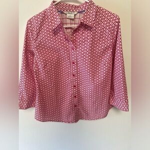 COMO STRETCH BLOUSE DARK PINK/WHITE.             SIZE LARGE